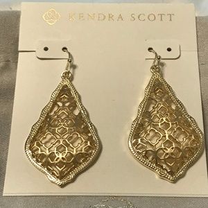 🆕Kendra Scott Addie Gold Drop Earrings